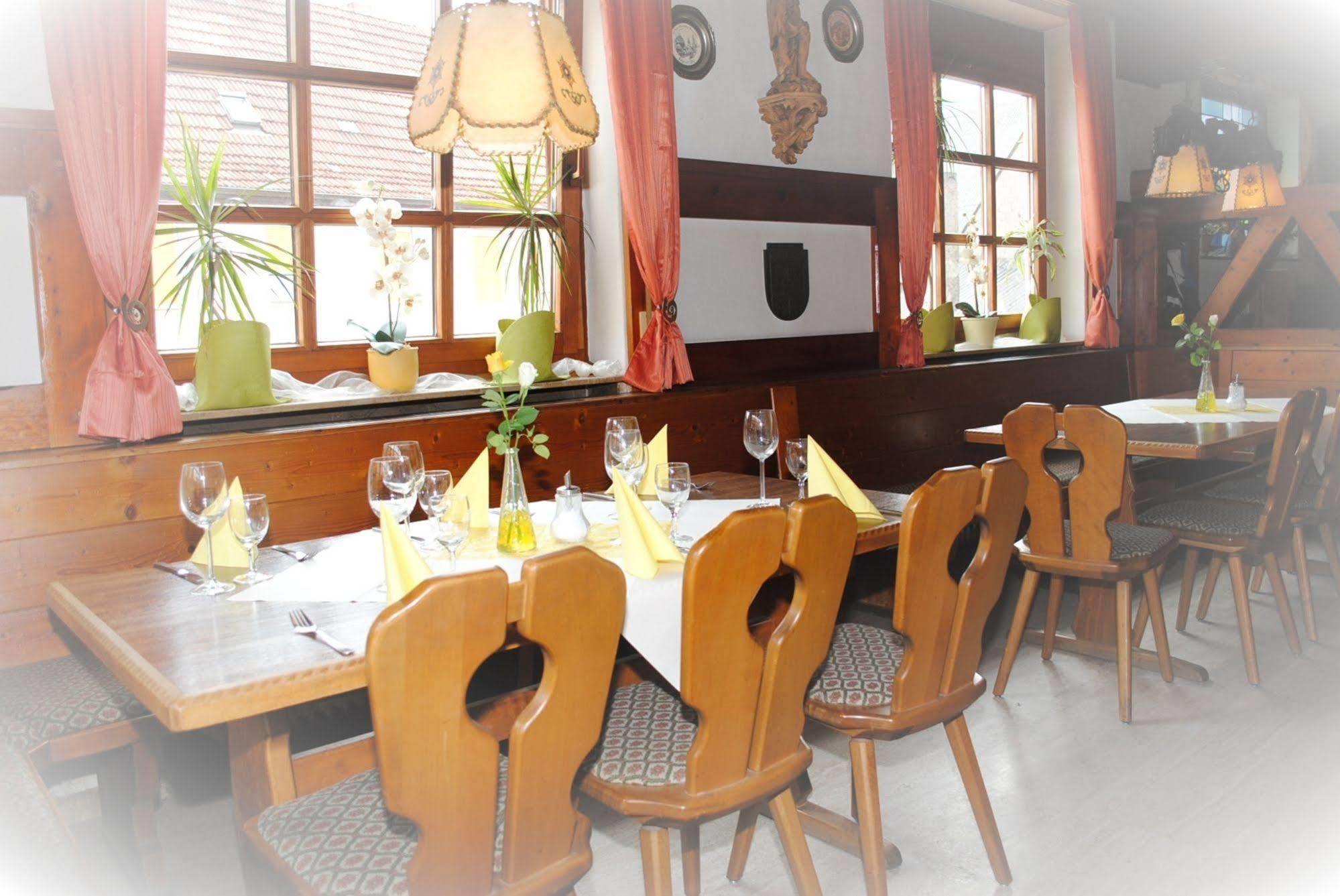 Gasthof Stern Burgsinn Zewnętrze zdjęcie